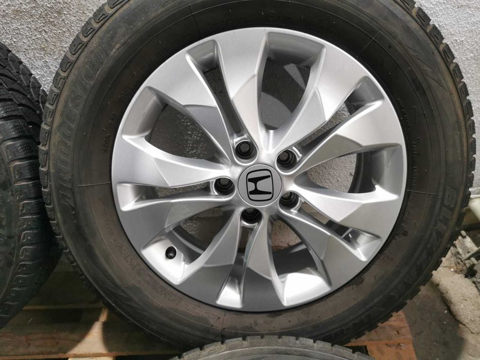 Jante Originale Honda CRV . R17 cu anvelope de iarna