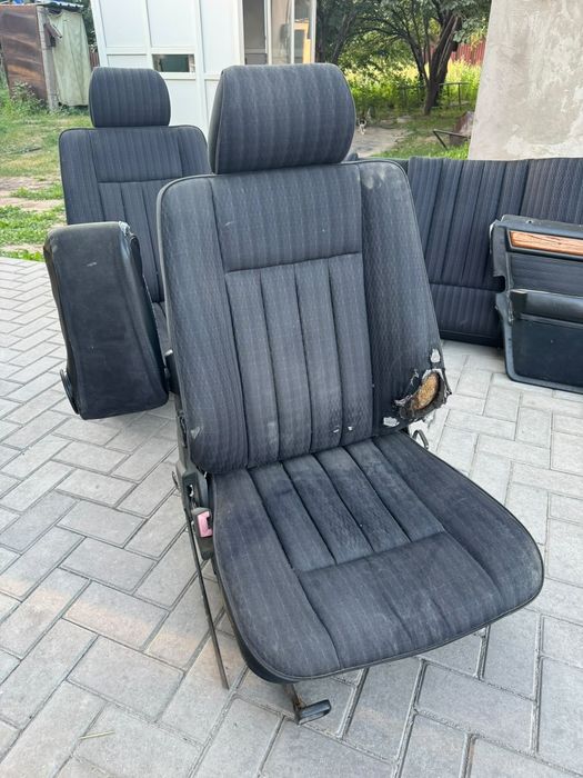 Салон на Мерседес w 124