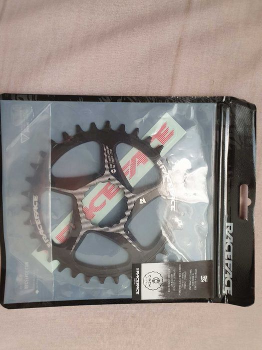 Race Face CINCH Direct Mount Shimano 12-speed Chainring - 34