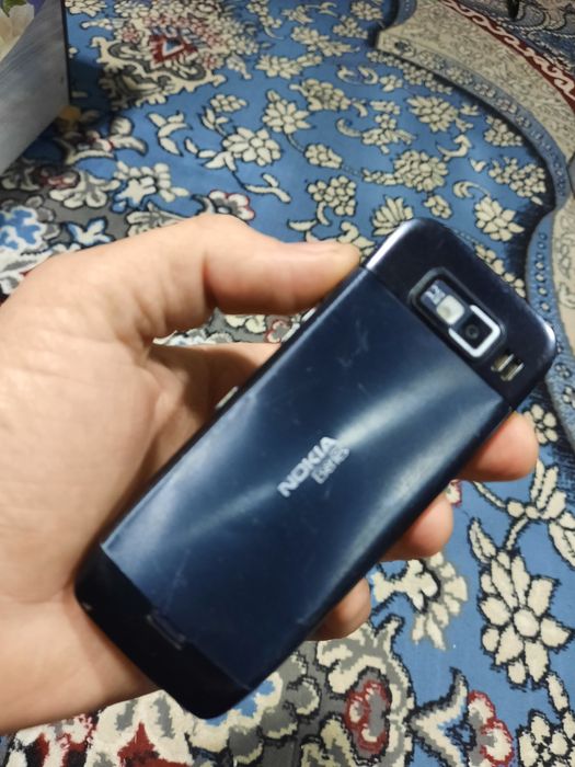 Nokia E52 sotladi uz imeya otkan