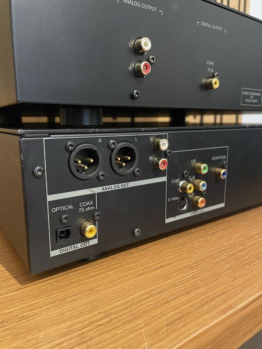 Cd thule cd100 si dvd thule dva150b cu telecomanda pret per bucata