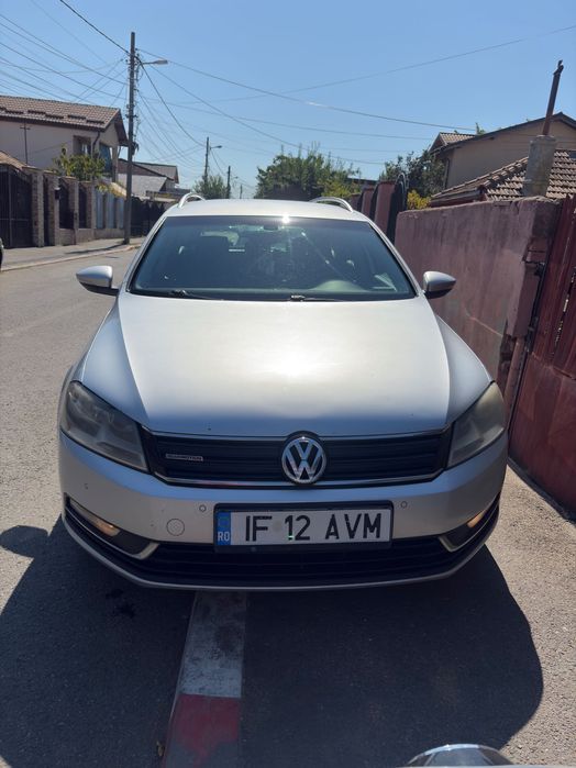 Vând Volkswagen Passat B7 2012 motor 1.6 diesel