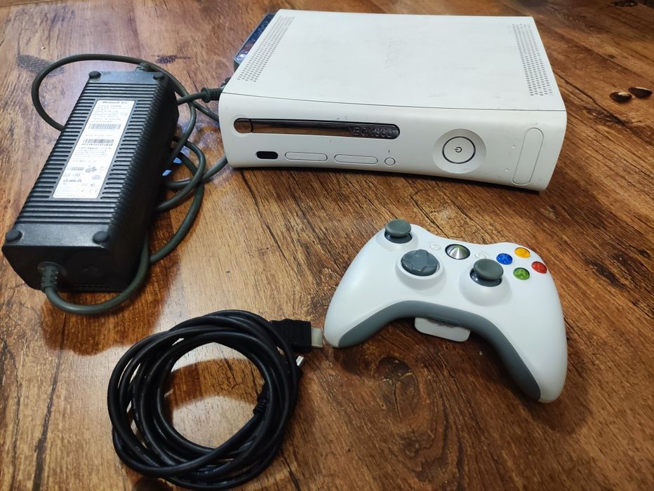 Xbox 360 FAT Revizuit Complet – Silențios / Fără Încălzire –Controller