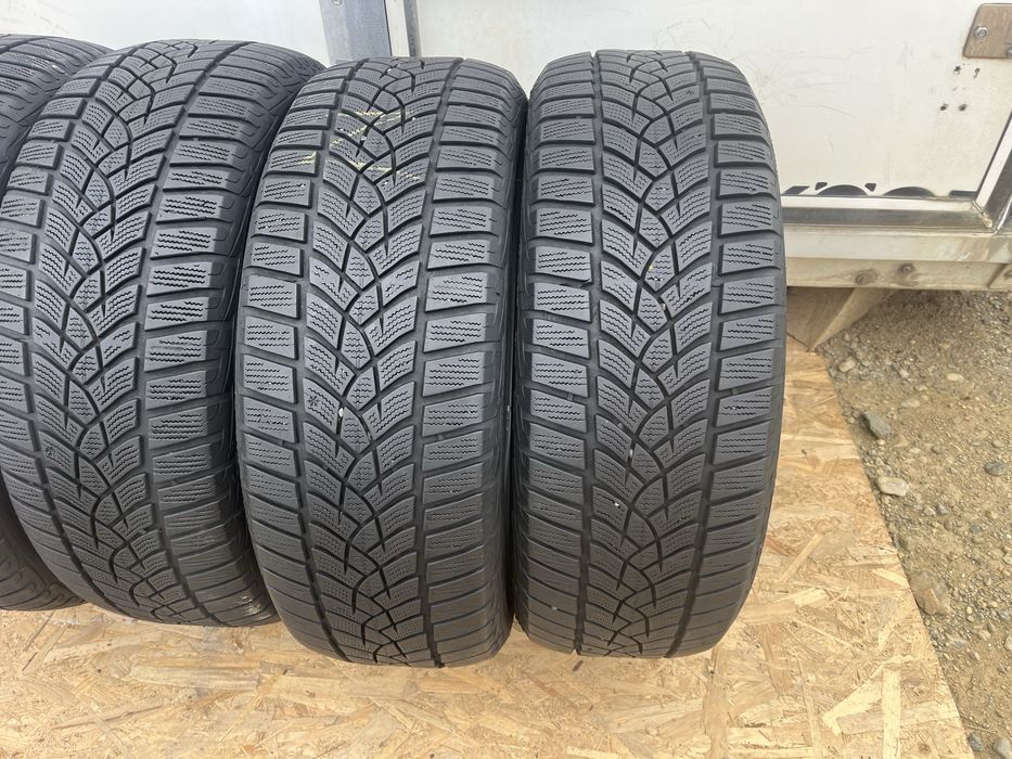 215/60 R16 de iarna M+S