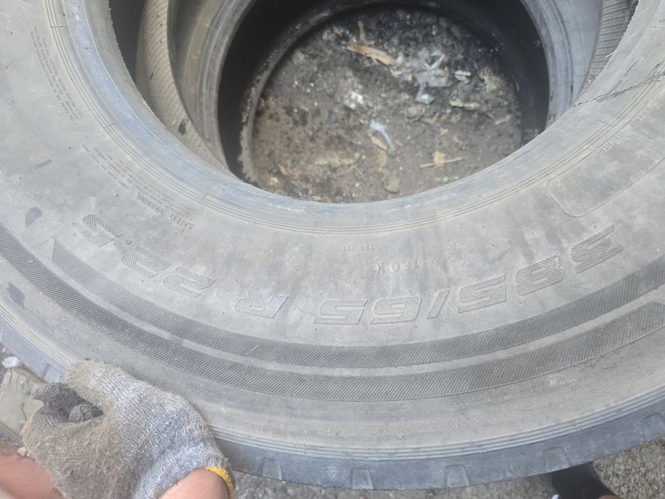 Продам резину  385/65.22.5