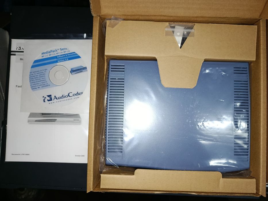 2x AudioCodes MP-114 - gateway VoIP - 4FXS (4 telefoane)