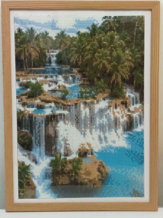 Tablouri decorative realizate tehnica cu diamond painting.