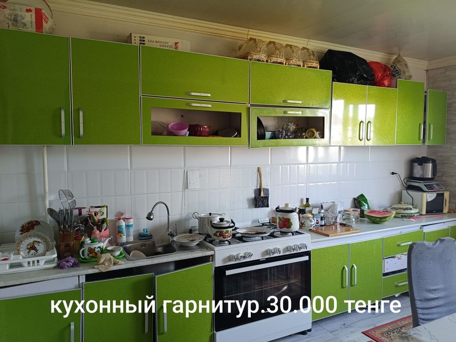Кухонный гарнитур.