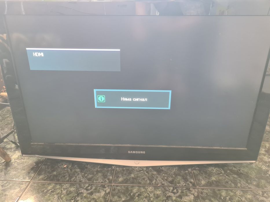За части: Samsung LE37R72B – 37" LCD телевизор