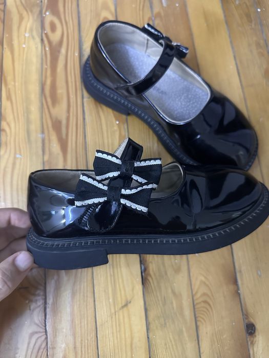 Туфли отличного качества для девочки 30 размер, фирма Капитошка