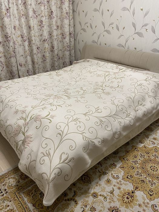 Продам плед на кровать