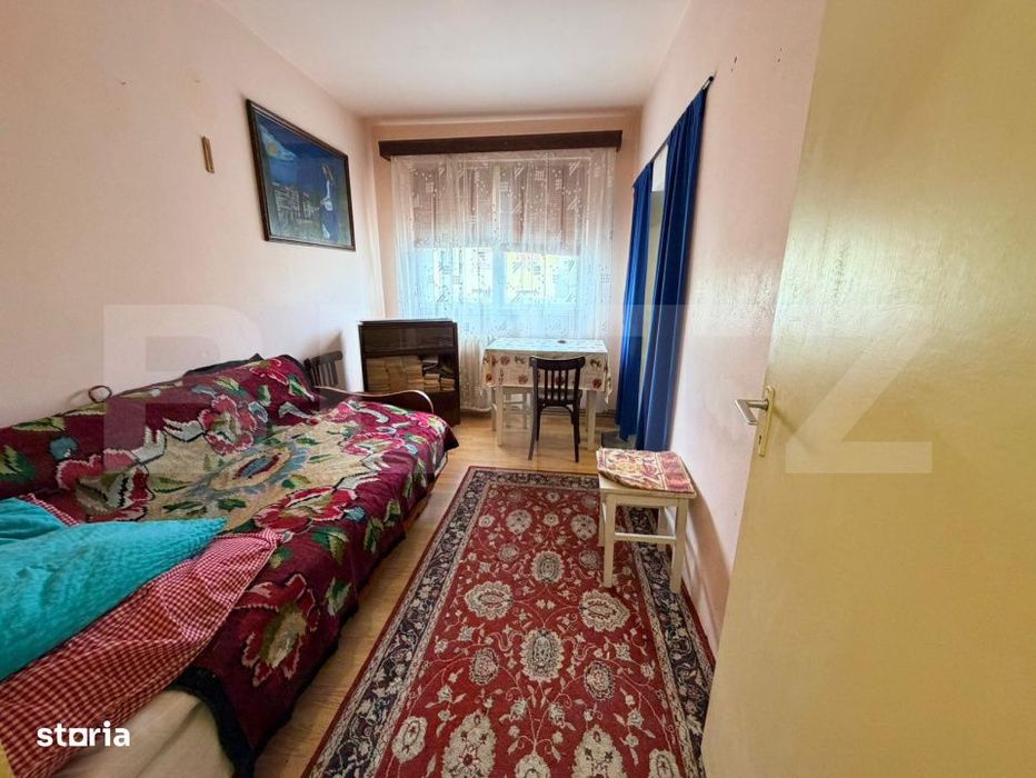 Apartament cu 3 camere, 47mp, etaj intermediar, Cugir