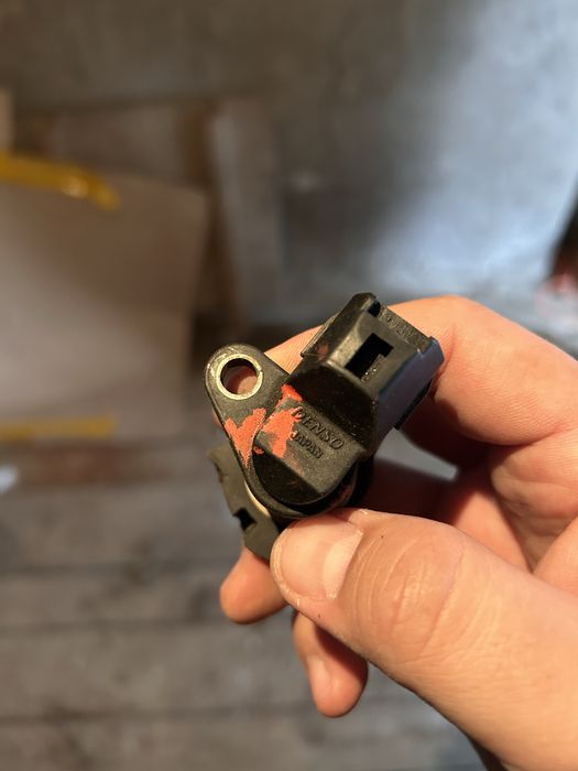 Датчик коленвала Volvo B5244S