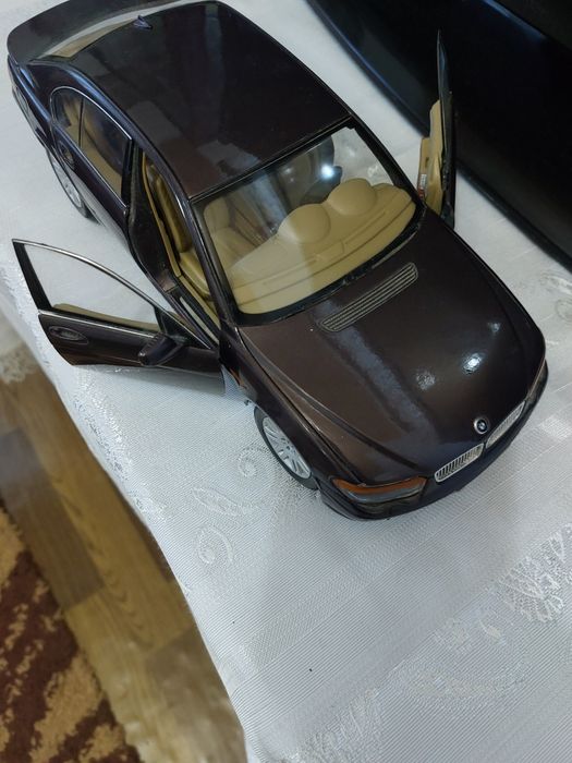 Macheta Bmw seria 7 E65