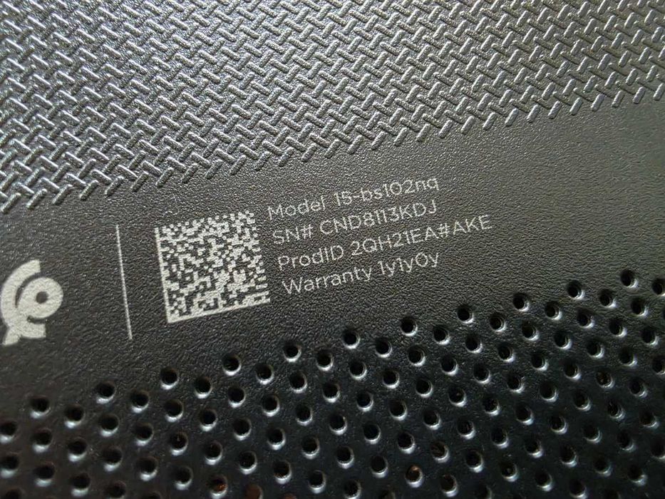 Laptop HP 15.6" Intel Core i5 8250U, Radeon R5 M330, 6GB RAM, SSD, HDD