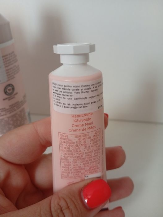 Set Evidence : 100 ml! Apa de parfum + Lapte pt corp + Gel de dus+ crema pt maini Evidence; Yves Rocher