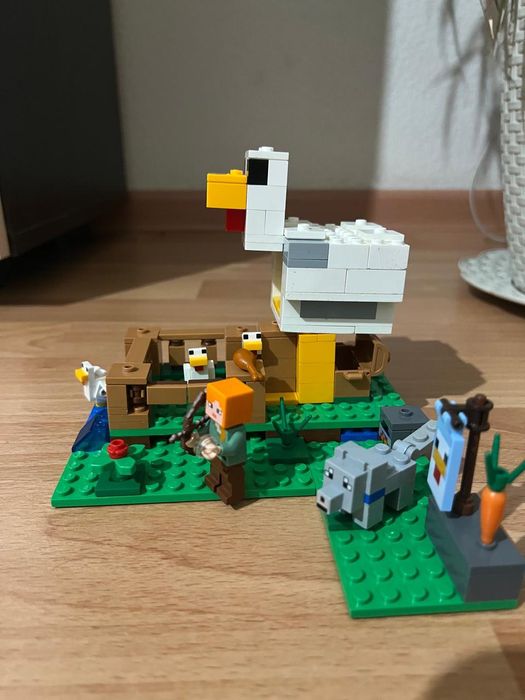 Продам Lego набор minecraft курятник 21140