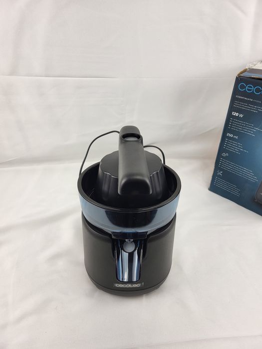 Машина за фреш, фрешарка, сокоизтисквачка