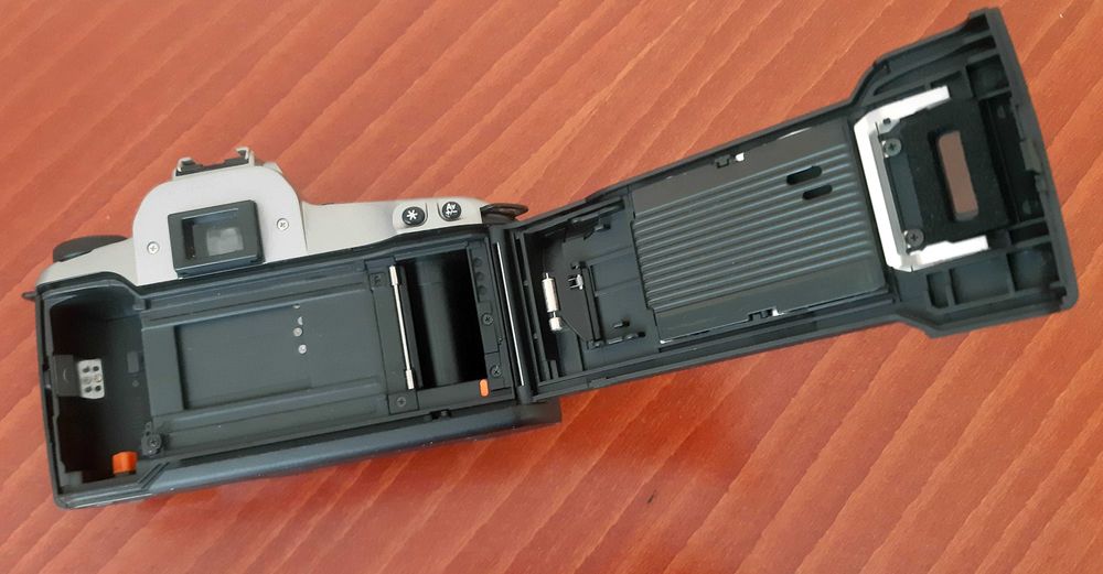 Фотоапарат EOS 3000N