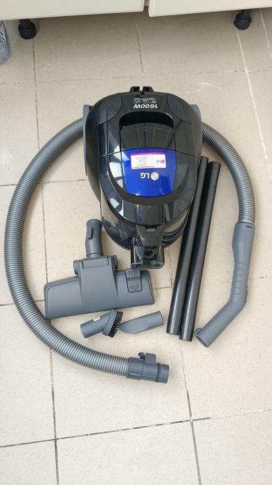 Пылесос LG 1600W