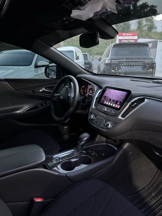 Chevrolet Malibu 2021 — 3