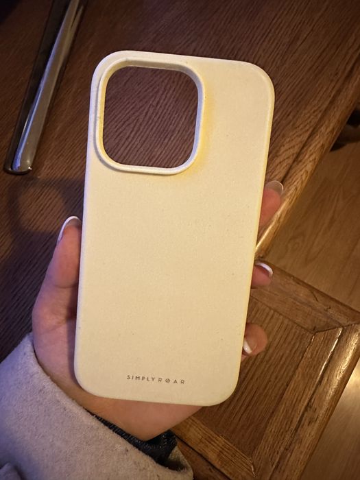 Iphone 14pro, златен