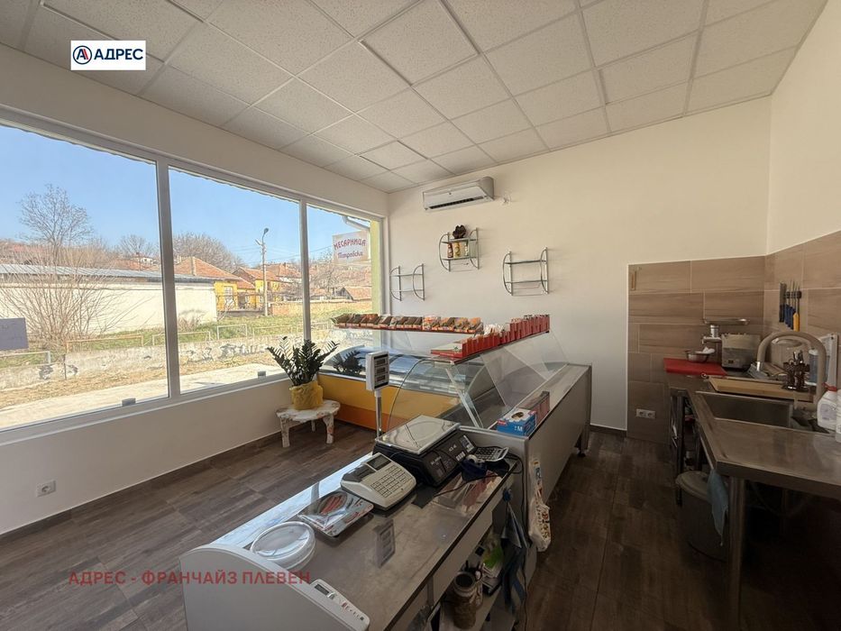 Магазин в Плевен, област-гр.Искър площ 58 цена 79000