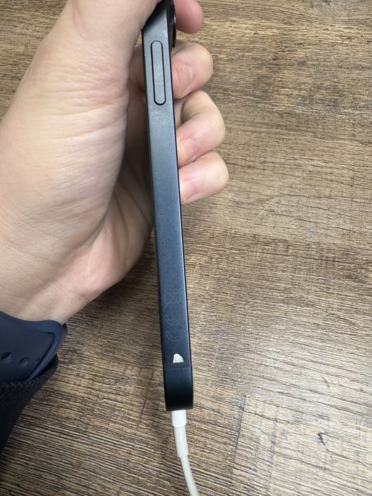 Айфон 14    256 гб