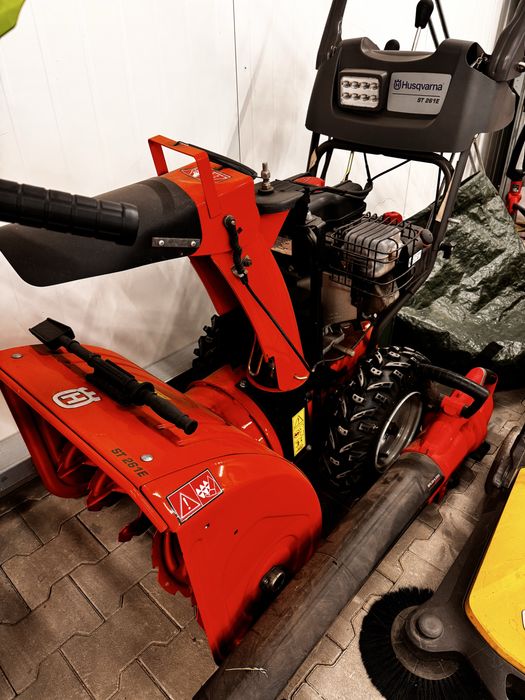 Снегорин Хускварна модел ST261E