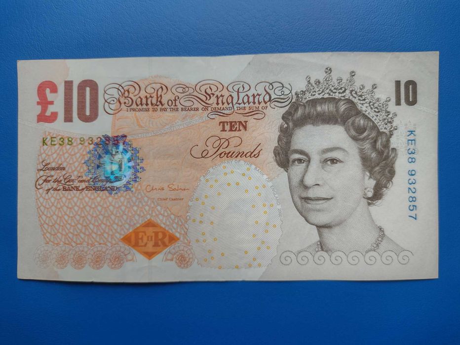 Банкноти и монети за попълване на колекции