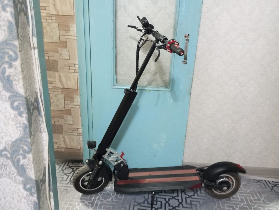 СРОЧНО!!! Продам электро-самокат