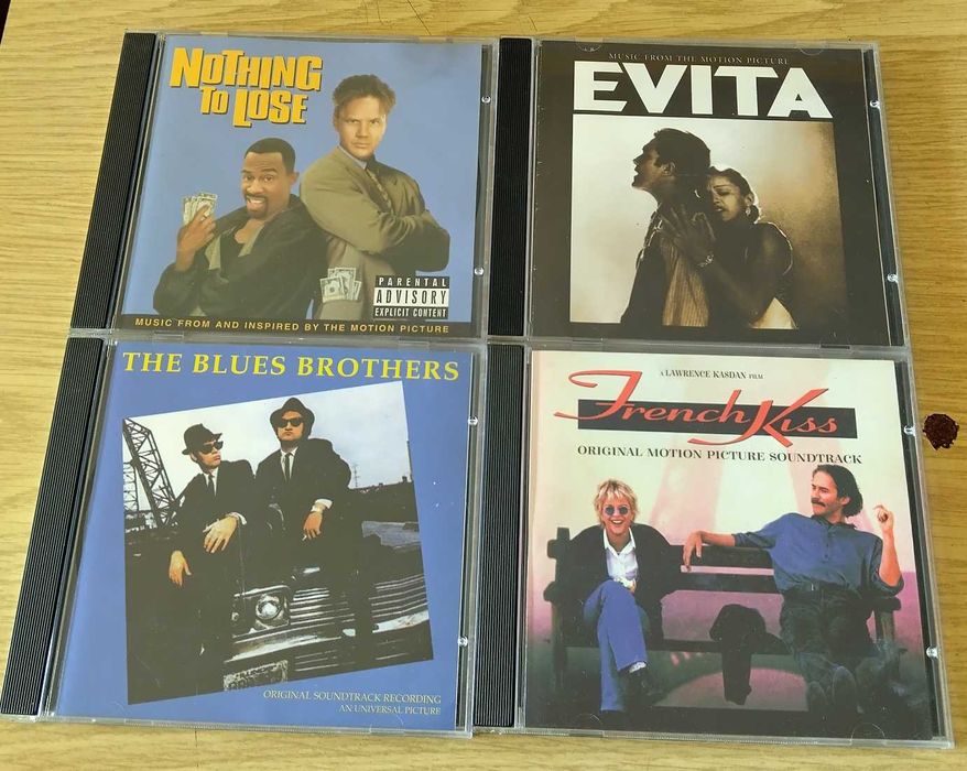 Продавам четири саундтрака към филми, оригинални аудио CD-та