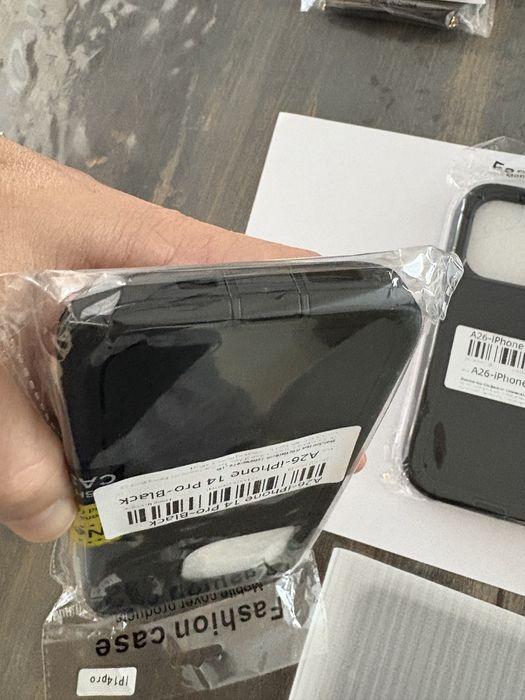 Huse iphone 14 pro , 15 pro max si SE
