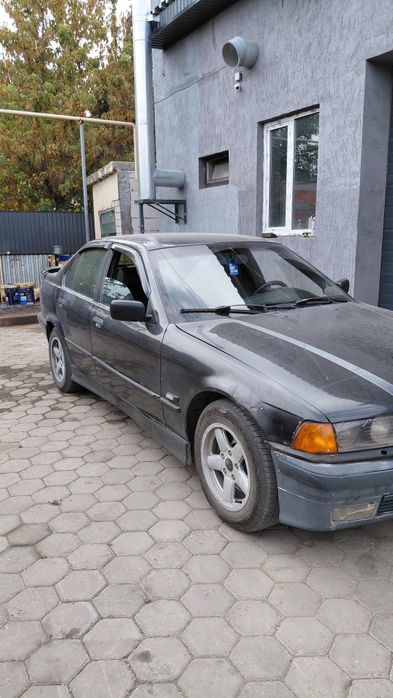 Продам БМВ Е 36 М50Б20