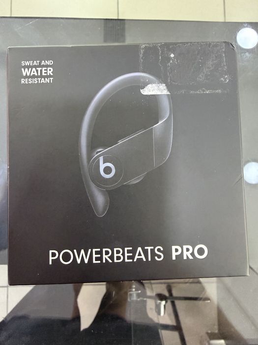 PowerBeats Pro “Black” ZML