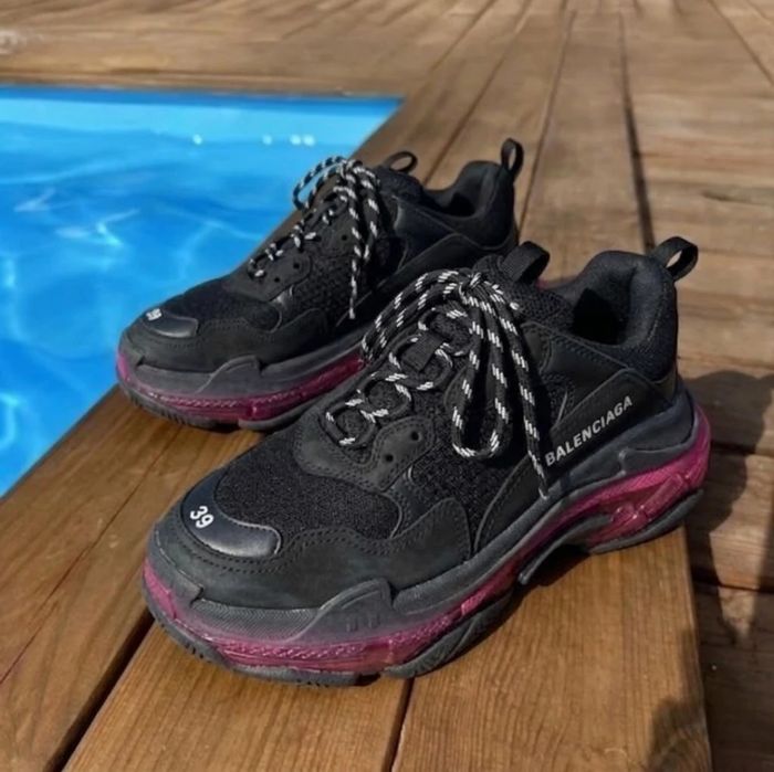 Balenciaga Triple S Clear Sole "Black/Pink"