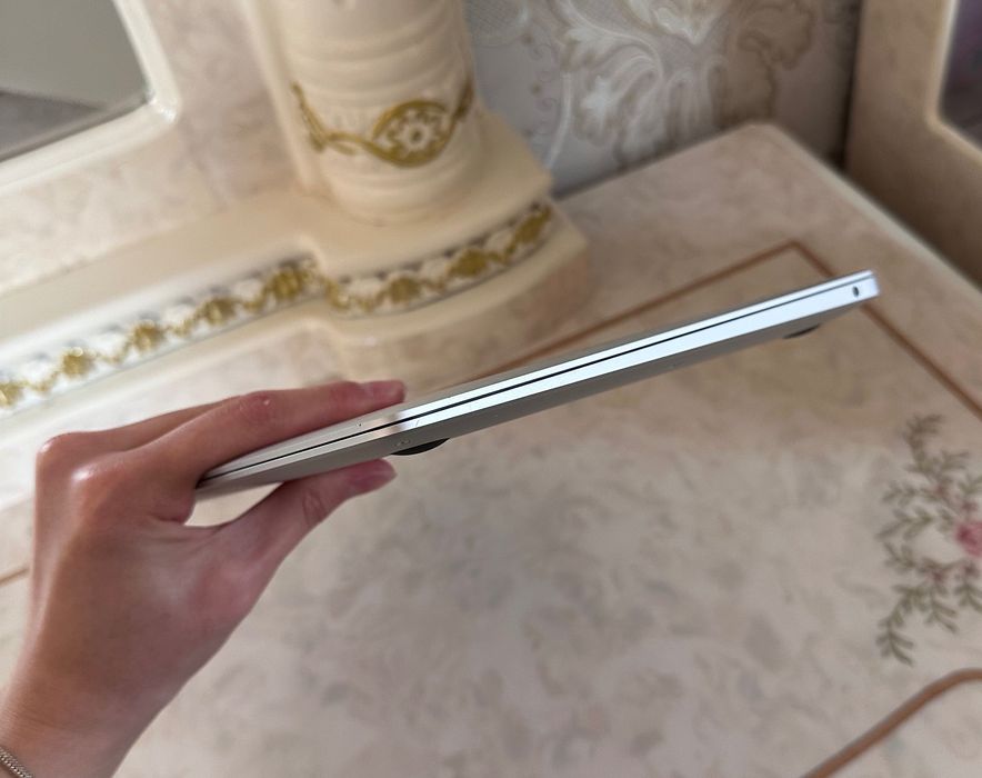 Apple MacBook Air M1