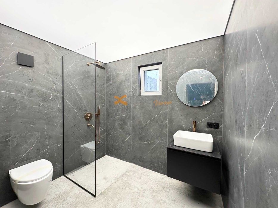 Продава се Двустаен апартамент в Варна, Център - 113 кв.м за 1309 €/кв.м - Снимка #3