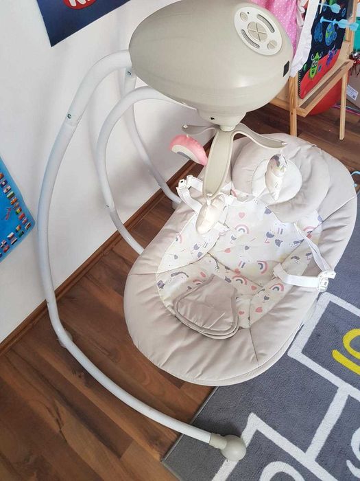 Balansoar bebeluși NOVOKIDS Woody Swing – electric, telecomandă