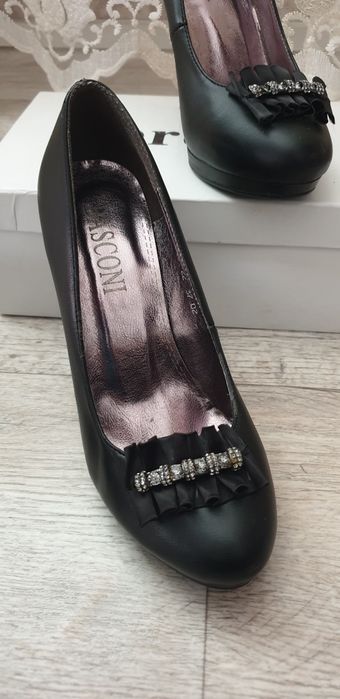 Продам туфли в хорошем состояние.