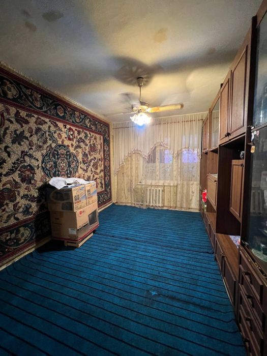 Uchquduq shahridan 2 xonali kvartira sotiladi. Ichma-ich