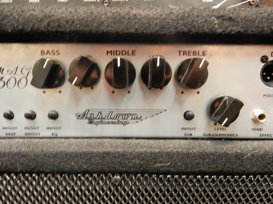 Ashdown 2x10 bass combo MAG 300
