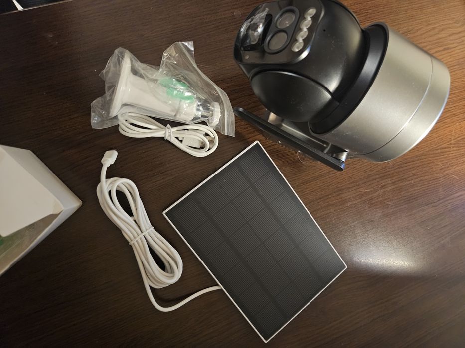 Camera supraveghere wifi panou solar