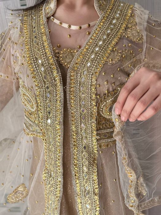 Кизлар келинлар учун ансамбль