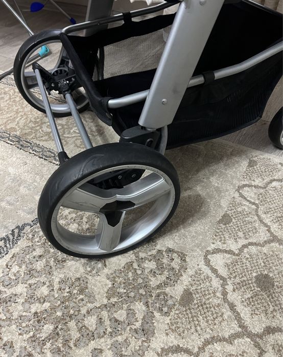 Продам коляску детскую