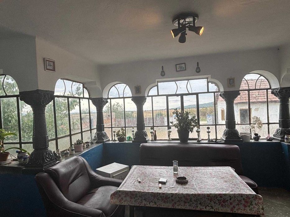 Casă + fermă 3221 mp | Zăvideni, Vâlcea | Recent renovat