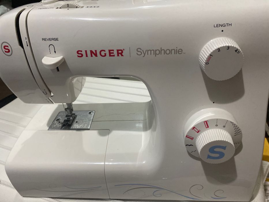 Швейная машинка Зингер