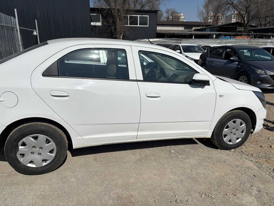 Ищете автомобиль для работы в такси?