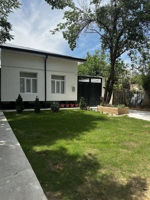 Мирзо-Улугбек. 1.65-соток. 5-ком. Евро ор/р Диадора.Z