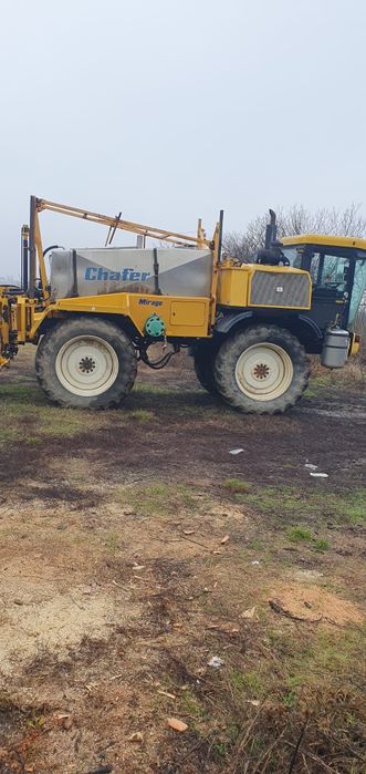 Vând aparat de erbicidat Chaffer Rogator